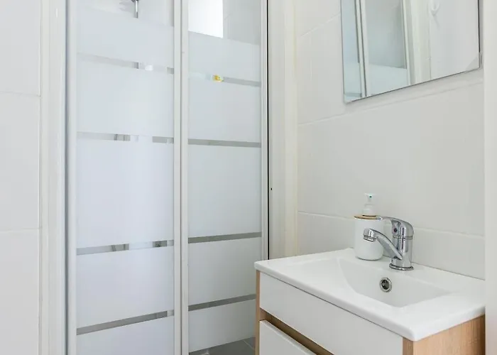 아파트 House - Terrace Sea Sunset 라브루즈